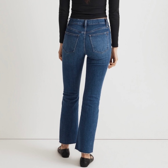 Madewell Mid-Rise Kick Out Jeans - Picture 3 of 4